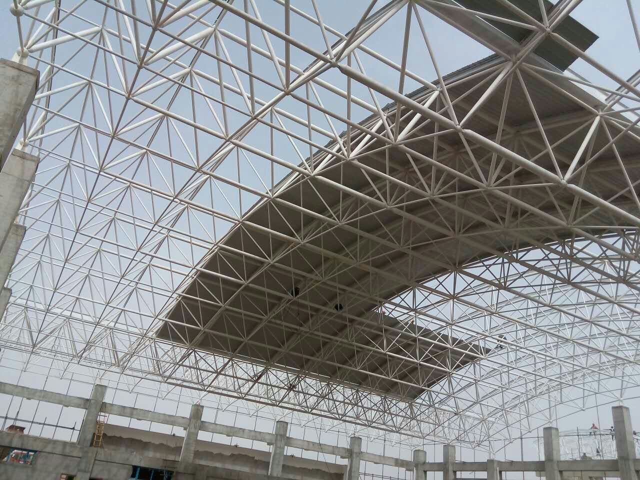 汕尾青岛一汽网架
